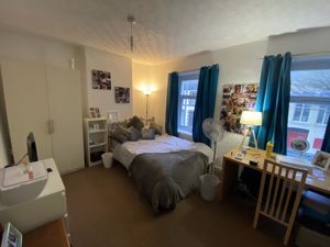 Photo 17- click for photo gallery